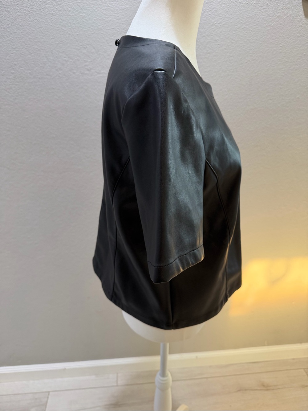Evereve Black Faux Leather Short Sleeve Tee - Picture 2 of 7